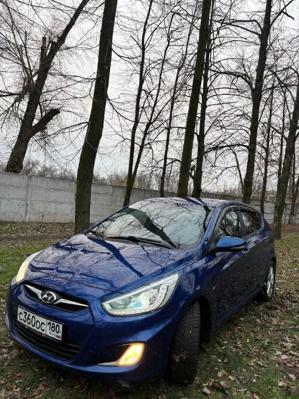 Продам hyundai solaris🔥
Год выпуска:2013🔥
Пробег, км:153.000(оригинал) 🔥
Модификация:1.6мт 🔥
Тип двигателя:газ/бензин🔥
Коробка передач :механика 🔥
Привод:передний🔥
Тип кузова : седан🔥
Koмплeктaция: elegance🔥
Цвет: cиний🔥
3 Собственника с 2013г.
Продажа автомобиля от собственника. Автомобиль в богатой комплектации и в ухоженном состоянии. Таких хозяйских машин осталось малость.
Машина на полном ходу, не требует никаких вложений от слова совсем.
В идеальном состоянии, не троит, не дымит, не имеет каких либо посторонних звуков, работает идеально как на газу так и не бензине. Замена масла каждые 7.000.под капотом ничего не намывал, не подготавливал, чтобы было видно, что мотор сухой, без каких-либо потёков.
Мкпп-в идеальном состоянии, все передачи включаются мягко, без хрустов, ничего не выбивает.
Ходовая-мягкая, ничего не стучит, не тарабанит, всё что нужно было - поменяно.
При встречу всё расскажу и покажу.
Цена:899.999 тысяч
Возможен пригон по договоренности.
Возможен обмен.
Номе
📞 Звоните: +7(949)5752024 - фотография - 1