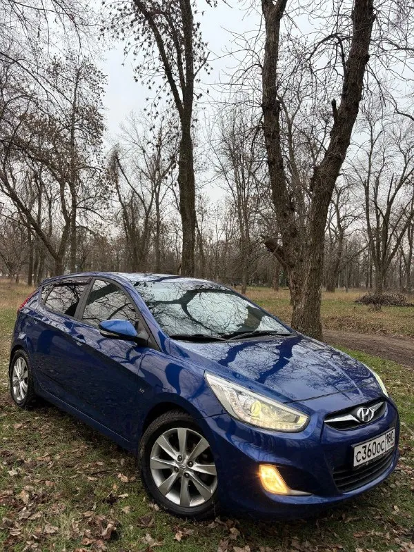Продам hyundai solaris🔥
Год выпуска:2013🔥
Пробег, км:153.000(оригинал) 🔥
Модификация:1.6мт 🔥
Тип двигателя:газ/бензин🔥
Коробка передач :механика 🔥
Привод:передний🔥
Тип кузова : седан🔥
Koмплeктaция: elegance🔥
Цвет: cиний🔥
3 Собственника с 2013г.
Продажа автомобиля от собственника. Автомобиль в богатой комплектации и в ухоженном состоянии. Таких хозяйских машин осталось малость.
Машина на полном ходу, не требует никаких вложений от слова совсем.
В идеальном состоянии, не троит, не дымит, не имеет каких либо посторонних звуков, работает идеально как на газу так и не бензине. Замена масла каждые 7.000.под капотом ничего не намывал, не подготавливал, чтобы было видно, что мотор сухой, без каких-либо потёков.
Мкпп-в идеальном состоянии, все передачи включаются мягко, без хрустов, ничего не выбивает.
Ходовая-мягкая, ничего не стучит, не тарабанит, всё что нужно было - поменяно.
При встречу всё расскажу и покажу.
Цена:899.999 тысяч
Возможен пригон по договоренности.
Возможен обмен.
Номе
📞 Звоните: +7(949)5752024 - фотография - 2