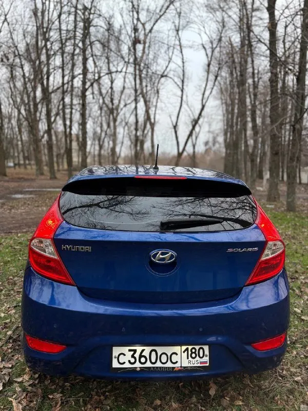 Продам hyundai solaris🔥
Год выпуска:2013🔥
Пробег, км:153.000(оригинал) 🔥
Модификация:1.6мт 🔥
Тип двигателя:газ/бензин🔥
Коробка передач :механика 🔥
Привод:передний🔥
Тип кузова : седан🔥
Koмплeктaция: elegance🔥
Цвет: cиний🔥
3 Собственника с 2013г.
Продажа автомобиля от собственника. Автомобиль в богатой комплектации и в ухоженном состоянии. Таких хозяйских машин осталось малость.
Машина на полном ходу, не требует никаких вложений от слова совсем.
В идеальном состоянии, не троит, не дымит, не имеет каких либо посторонних звуков, работает идеально как на газу так и не бензине. Замена масла каждые 7.000.под капотом ничего не намывал, не подготавливал, чтобы было видно, что мотор сухой, без каких-либо потёков.
Мкпп-в идеальном состоянии, все передачи включаются мягко, без хрустов, ничего не выбивает.
Ходовая-мягкая, ничего не стучит, не тарабанит, всё что нужно было - поменяно.
При встречу всё расскажу и покажу.
Цена:899.999 тысяч
Возможен пригон по договоренности.
Возможен обмен.
Номе
📞 Звоните: +7(949)5752024 - фотография - 5