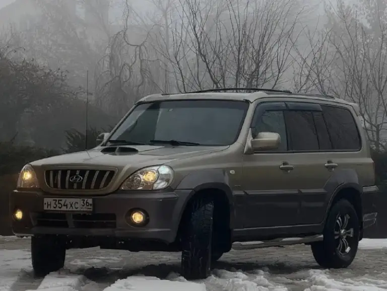 В продаже hyundai terracan. , 2.9 л, турбодизель. Настоящий рамный внедорожник. , постоянный полный привод. , автомобиль обслужен. , ухожен. Тнвд перебирался в начале осени. , промыт бак, обслужена система тормозов. , заменён стартер, выполнена ревизия ходовой части. Новые масла. Находится 15 лет в одной семье. Родной окрас. Двигатель обслужен. , всё сухое, работает ровно. Вечная “механика“, никаких нареканий не имеет. Тяга сумасшедшая. , вытаскивал в начале января f-250 севший на раму. Есть климат и подогревы сидений, зеркал и лобового, 4 эл. Сп, эл. Зеркала, хорошая акустика. ., 2din магнитола pioneer и т. Д. Оптика новая, покрыта бронеплёнкой. , свет отл. Резина стоит всесезонная с хорошим остатком. Есть возможность установки 3-го ряда сидений.
Контакты : +7 (949) 363-52-68 (есть «telegram») цена : 750,000 рублей. Обмен не рассматриваю. Территориально находится в г макеевка (центр)
📞 🇷🇺 Звоните: +79493635268 - фотография - 7