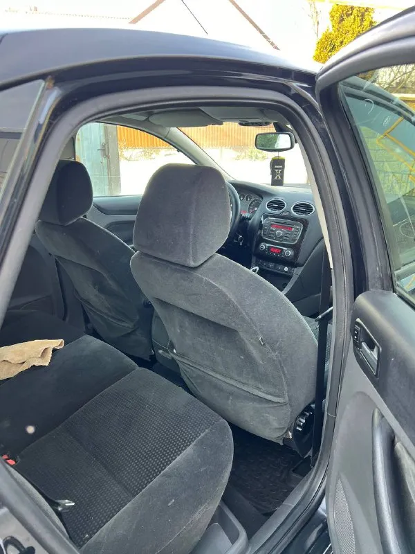 Продам ford focus 2 ghia переходной рестайлинг
Самая полная комплектация
Год: 2007
Двигатель 1.8 125лс
Родной пробег: 210т
Техника автомобиля без нареканий, обслужена, двигатель работает отлично, ходовая обслужена, кузов в очень достойном состоянии днище целое, все силовые части родные 6 подушек безопасности. По комплектации: двух-зонный климат, подогрев лобового, сидений, зеркал, круиз, датчик света и дождя, омыватели фар, esp стабилизация, подрулевое управлений музыкой, стеклоподьемники в круг, эл зеркала, центральный замок, бортовой компьютер! Автомобиль вложений не требует. Документы чистые
Торг есть
Цена: 550000
📍Мариуполь
📞+79496463727 - фотография - 10