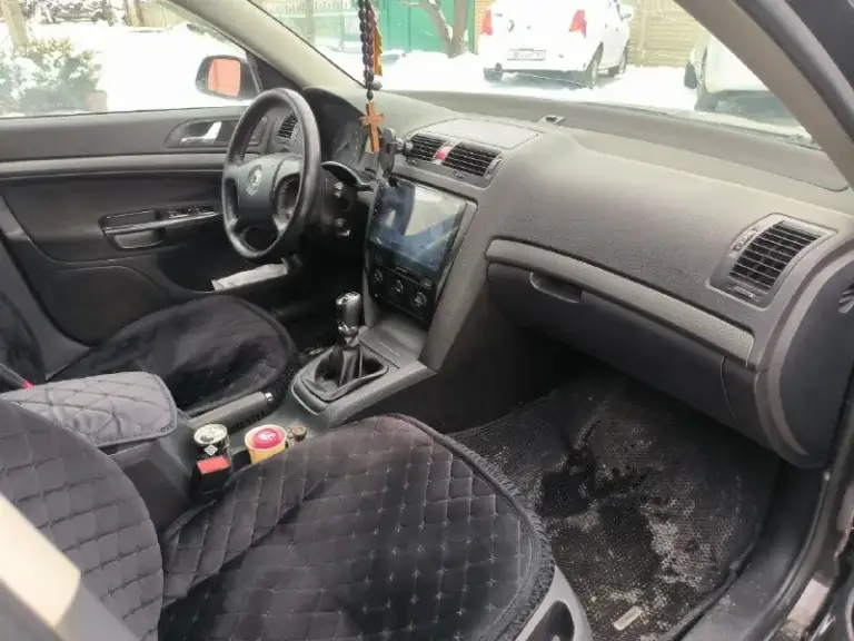 Продам skoda актавия 2 л турбо дизель, механика 2008 год пробег 220 тыс км машина полностью обслужена, по автомобилю много чего сделано я владелец все расскажу и покажу по желанию, резина диски новые, любые проверки на сто приветствуются, все вопросы по телефону! +79493294639 цена 650.000₽
📞 Звоните: +7(949)3294639 - фотография - 4