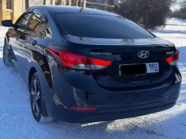 Продам hyundai elantra 2015 года. 1 хозяин, брал с салона! 1.6 коробка автомат 187. Тыс родного пробега!!! Чистый кореец машина полностью в родной краске. Все стекла родные! Обслуживалась с момента покупки на одном сервисе! Двигатель без нареканий, масло менялось каждые 6 тыс. Км! Коробка без нареканий! Комплектация: мультируль, электро зеркала, 4 стеклоподъёмника, кондиционер холодит хорошо, подогрев сидений, бортовой компьютер, экран, туманки, led-фары, круиз контроль салон в очень хорошем состоянии! Резина 2 комплекта новые. Гаражное хранение цена 1 250 000 руб. Телефон +7 949 50 999 58
📞 Звоните: +7(949)5099958 - фотография - 4