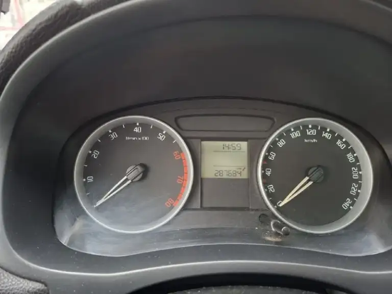 Автор: продам skoda roomster ( skoda румстер) 2008 год бензин 1.6 пробег 287000 технически в отличном состоянии. Хорошая семейная и рабочая машина. Владею авто более трех лет. Есть панорама. Имеются моменты по кузову. Продаю в связи с покупкой нового автомобиля. Г. Харцызск цена 650 тысяч. Торг. +79595120374 +79493089744.. ???наш телеграм канал [ бесплатное размещение за репост??? Правила сообщества [ мы в мах [ [
📞 Звоните: +7(949)3089744 - фотография - 5