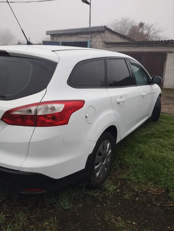 Продам ford фокус 3. Объем 1.6 бензин. Год выпуска 2012. Пробег 220тыс. Цена 700тыс. Машина в хорошем состоянии сел и поехал расходники все заменены. По документам вопросов нет переоформление без проблем. Осмотр пгт. Володарское. +79497086409 или телеграмм. Если обмен то с вашей доплатой.
📲 Tg: александр
📞 Звоните: +7(949)7086409 - фотография - 4