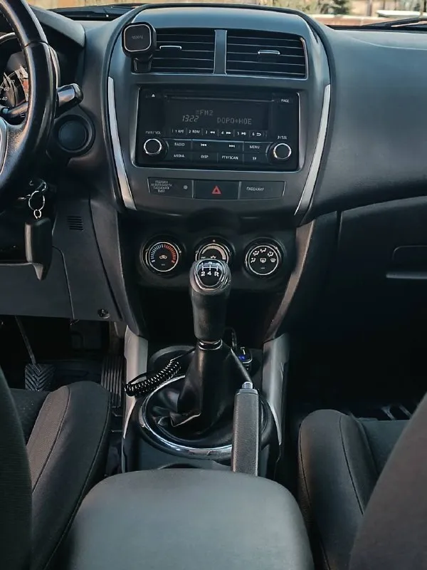 Продам авто mitsubishi asx dvr outlander spot 2013 г. Двигатель 16, коробка механика в отличном состоянии ! Масло не берёт, не дымит, работает тихо без лишних стуков коробка ходовка в отличном состоянии всё работает в штатном режиме. Электрика тоже всё хорошо, по кузову вся в заводе, кроме крышки багажника. Два ключа, два комплекта резины японского производства в отличном состоянии обе на дисках! Цена 1м120 т. Руб. Тел: +79495254280 или +79185487099 ватсап/телеграмм
📲 Tg: @lilia_gadanie_taro
📞 Звоните: +7(949)5254280 - фотография - 8