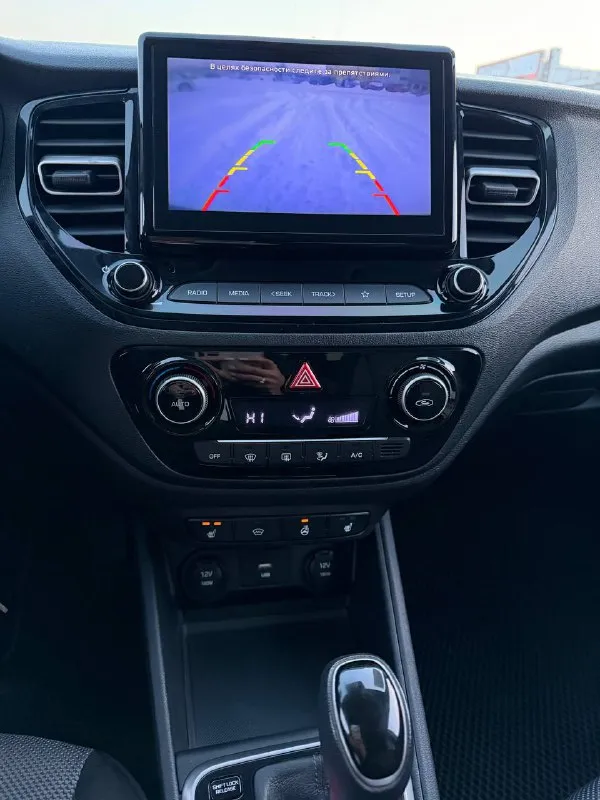 Hyundai solaris ii рестайлинг 2021г 100541км. Комплектация: elegance.
Климат-контроль 1-зонный.
Круиз-контроль.
Парктроник передний.
Парктроник задний.
Регулировка руля по высоте.
Регулировка руля по вылету. Дистанционный запуск двигателя.
Мультифункциональное рулевое колесо.
Бортовой компьютер.
1 Хозяин, эптс. 2 ключа
Отличное внешнее и техническое состояние, , оригинальный пробег. Сигнализация с автозапуском, шумоизоляция дверей, зоны риска в бронепленке. Есть один косметический окрас.
Автомобиль 🚗 регистрация ростов на дону.
Цена : 1615.000
Пишите, звоните.
Телеграмм.
Тел : 89612972709 - фотография - 7