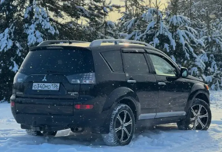 В продаже mitsubishi outlander xl, 3.0 л, 220 л. С. Самая удачная модификация, автомат, не cvt! Двигатель работает ровно, сухой. Комплект грм, ремни, ролики, помпа, свечи, заменены 10.09.25. Ходовая часть после ревизии, перебран стартер, заменены колодки в круг, новые масла, фильтра. Вложений эстетически и технически не требует.

Комплектация «instyle», климат и круиз, обогрев зеркал и сидений, подрулевые лепестки. , датчик дождя и света. , мультируль. , диоды на два этажа, автозапуск. , дисплей на «android» с навигацией, ковшеобразные передние сиденья. , «откидной» борт заднего багажника, наличие фаркопа и т. Д. Новая зимняя и летняя резина идёт в комплекте.

Цена : 1,000.000 рублей.

Контакты : +7 (949) 363-52-68

Территориально находится в г макеевка (центр) - фотография - 5
