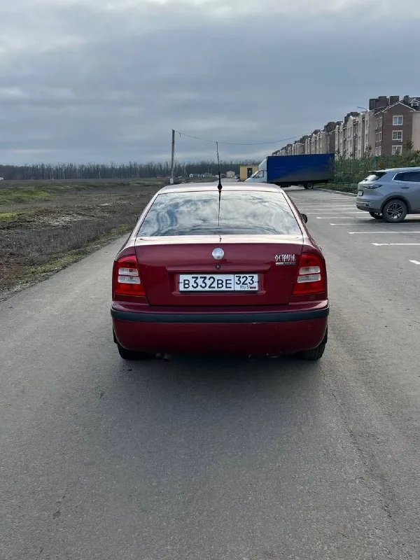 Skoda octavia tour в идеальном состоянии! 2 хозяина за всю историю.
Автотека зелёная ✅
Пробег составляет 244 тысяч километров(оригинал подтверждённый автотекой). Птс оригинал. Кузов не участвовал в дтп и полностью оцинкован.
Установлен газ евро-4 пропан! (зарегистрирован в птс)

Недавно было проведено полное техническое обслуживание с заменой грм, помпы, масла, фильтров и свечей.

Двигатель работает как часы — тихо и без расхода масла. Механическая коробка передач переключается мягко и легко, а ходовая часть не издаёт никаких стуков, стоит новая резина r 15.

В комплектацию входят кондиционер, стеклоподъёмники, подогрев сидений, бортовой компьютер, гидроусилитель руля, подушки безопасности airbag, abs, и заводская сигнализация.

Кузов не имеет ржавчины и гнили

Салон в отличном состоянии — чистый и опрятный. Документы в полном порядке. Возможны любые виды оформления. Техосмотр пройден. Осмотр проводился в донецке.
Цена:560.000₽
Т+79494355183 - фотография - 6