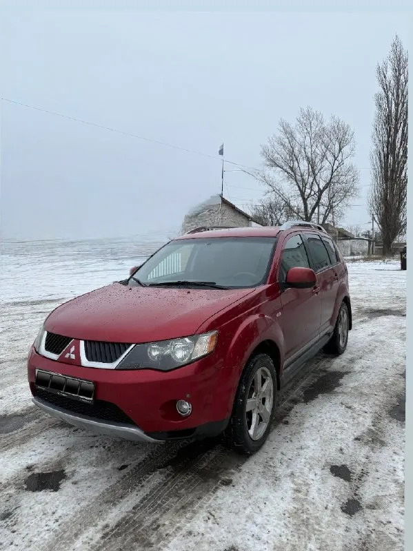 Продается срочно авто 💥
Продается mitsubishi outlander 2008 года,
222 000 Км пробег
Автомобиль в отличном состоянии, хорошо обслуживался.
Собственник!
Основные характеристики:
- Двигатель 2.4 л, мощность 170 л. С.
- Коробка автомат cvt
- Полный привод для уверенности на любых дорогах.
- Климат-контроль для комфорта в любую погоду, обслужен 01.05.2025 полностью вся система, залит новый фреон.
- 2-Х ступенчатый подогрев передних сидений
- Круиз контроль, авто складывание зеркал
- Сигнализация с автозапуском для удобства и безопасности.
- Доводчики стекол и все остальное!
- Камера заднего вида и парктроники для легкой парковки.
- В комплекте два комплекта резины (летняя и зимняя) и два ключа, сервисная книжка
Цена 945 000 руб
Торг у капота!
Автомобиль готов к эксплуатации, вложений никаких не требуется!
Звоните все расскажу более подробнее.
Тел. 7 904 448 38 13 телеграм или набирайте

📞 Звоните: +7(904)4483813 - фотография - 2