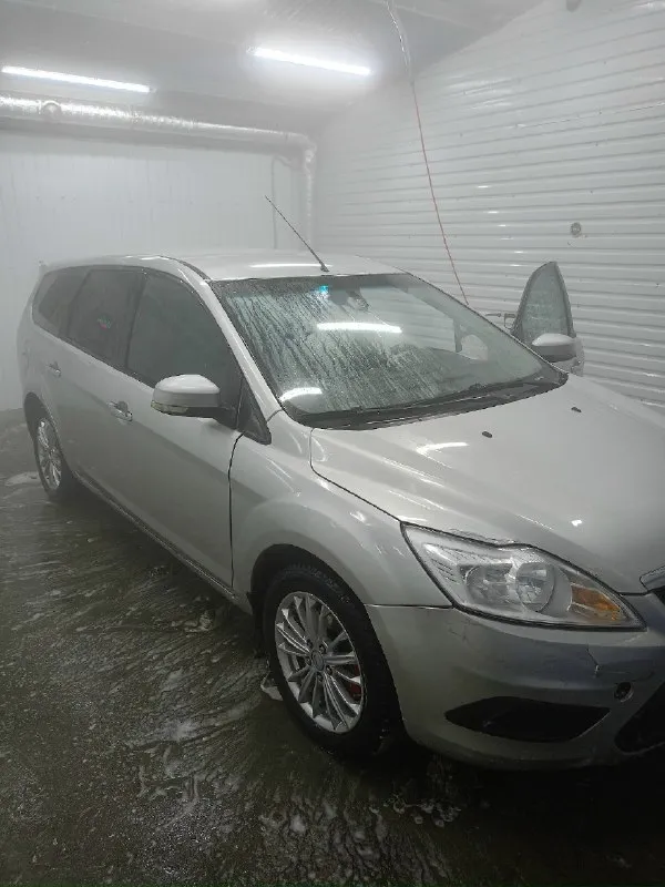 Здравствуйте продам автомобиль ford focus 2 2010 года рестайлинг объём двигателя 1,6 бензин двигатель в отличном состоянии не дымит не троит не тарахтит походовке вопросов нет не стучит не скрипит автомобиль на местном учёте я хозяин автомобили не гнилой в нормальном хорошем состоянии на шестнадцатых дисках зимняя резина новая коробка тоже не хрустит не выбивает переключается мягко на автомобиле неплохая музыка стоит саб четыре колонки истратки два усилка автомобиль находится в макеевке цена данного авто 600 т ру плюс торг а остальные вопросы по номеру телефона +79495068863 звоните в любое время
📞 Звоните: +7(949)5068863 - фотография - 2