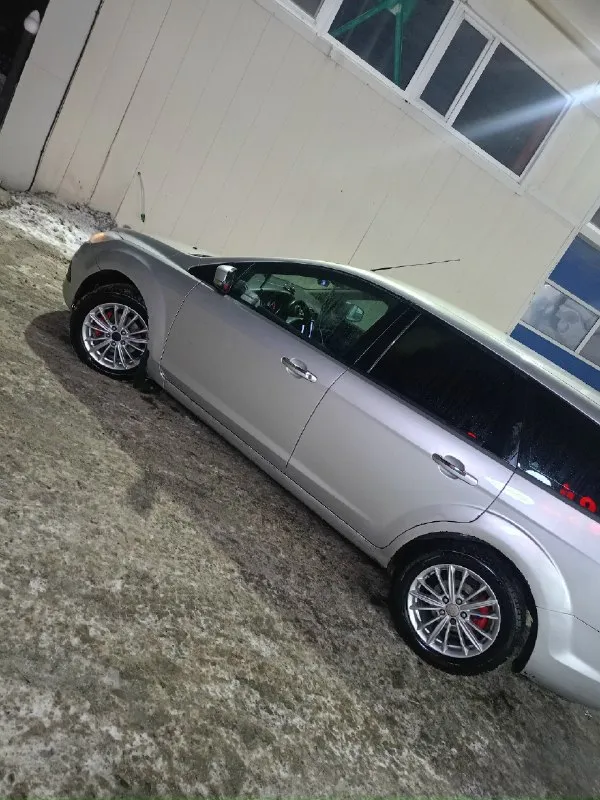 Здравствуйте продам автомобиль ford focus 2 2010 года рестайлинг объём двигателя 1,6 бензин двигатель в отличном состоянии не дымит не троит не тарахтит походовке вопросов нет не стучит не скрипит автомобиль на местном учёте я хозяин автомобили не гнилой в нормальном хорошем состоянии на шестнадцатых дисках зимняя резина новая коробка тоже не хрустит не выбивает переключается мягко на автомобиле неплохая музыка стоит саб четыре колонки истратки два усилка автомобиль находится в макеевке цена данного авто 600 т ру плюс торг а остальные вопросы по номеру телефона +79495068863 звоните в любое время
📞 Звоните: +7(949)5068863 - фотография - 9