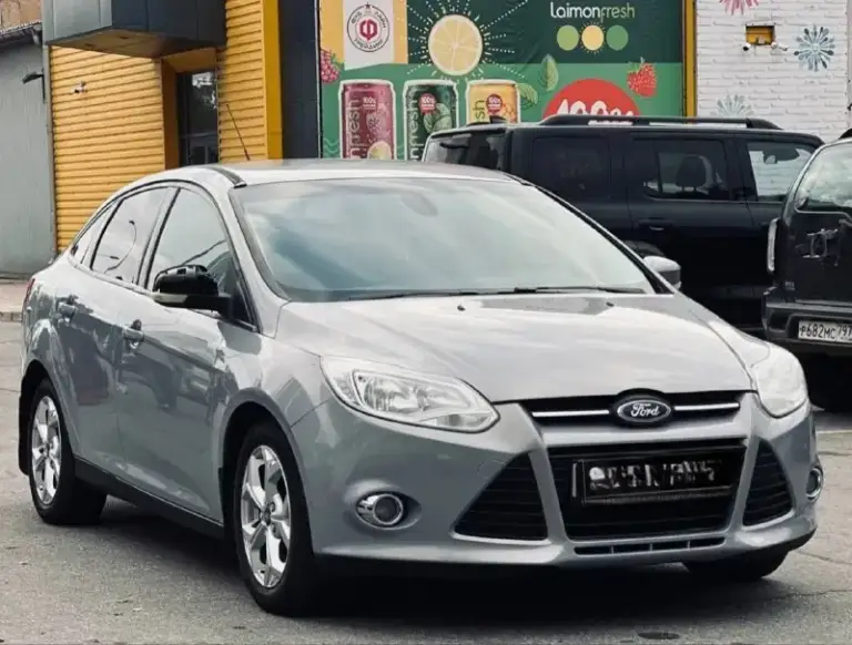 Продам: ford focus год: 2012 объем: 1.6 коробка: автомат привод: передний пробег: 230.000 км комплектация: регулировка руля по вылету и высоте, мультифункциональное рулевое колесо, круиз-контроль, климат-контроль, защита картера, регулировка, подогрев сидений, обогрев зеркал, андроид мультимедия с aux, usb, bluetooth, противотуманные фары, отделка кожей рулевого колеса, система помощи при парковке (камера заднего вида), тканевый салон в ухоженном состоянии, abs, штатный иммобилайзер, esp, электропривод зеркал, розетка 12v, штатная сигнализация, датчик света, дождя. Автомобиль полностью обслужен и юридически чист без штрафов, залогов и запретов. Цена: 800 к +79494308513
📞 Звоните: +7(949)4308513 - фотография - 2