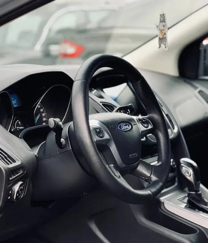 Продам: ford focus год: 2012 объем: 1.6 коробка: автомат привод: передний пробег: 230.000 км комплектация: регулировка руля по вылету и высоте, мультифункциональное рулевое колесо, круиз-контроль, климат-контроль, защита картера, регулировка, подогрев сидений, обогрев зеркал, андроид мультимедия с aux, usb, bluetooth, противотуманные фары, отделка кожей рулевого колеса, система помощи при парковке (камера заднего вида), тканевый салон в ухоженном состоянии, abs, штатный иммобилайзер, esp, электропривод зеркал, розетка 12v, штатная сигнализация, датчик света, дождя. Автомобиль полностью обслужен и юридически чист без штрафов, залогов и запретов. Цена: 800 к +79494308513
📞 Звоните: +7(949)4308513 - фотография - 7