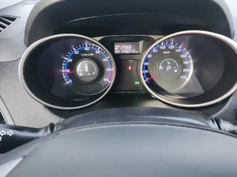 Hyundai ix35
Год выпуска - 2015.
Пробег - 145.100км.
Двигатель - 2.0 бензин.
Кпп-автоматическая aisin.
Автомобиль в прекрасном состоянии пробег 145.100 оригинальный 💯% мотор работает как часики масло не расходует без нареканий ходовая часть плотная без посторонних шумов едет бодро свеже установлено последнего поколение зарегистрировано в мрэо кузов без вмятин и царапин дно пороги стаканы все целое чистый опрятный салон хорошая комплектация подогрев всех сидений зеркал/заднего стекла 2х зонный климат контроль эл зеркала
4Эл стеклоподъёмники мульти руль круиз контроль датчик света/дождя abs ebd esp и. Т. Д юридически кристально чист 2 собственника 2 ключа любое оформление в мрэо учёт рф цена 1.320т. Р осмотр г донецк
+79494937644
.
📞 Звоните: +7(949)4937644 - фотография - 6
