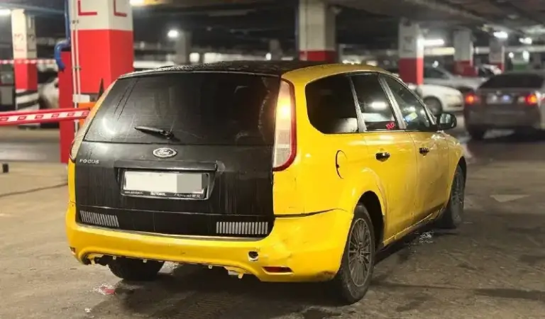Автор: ford focus 2011г рестайлинг, на идеальном ходу, на кристально чистых документах, на 180 регионе тех осмотр пройден в этом году, сел поехал, оценка 350+, вин целый читается мотор 1.6 в отличном состоянии, работает ровно, тихо, масла расхода нет, не дымит, не протраивает коробка отлично все передачи переключает тормоза огонь электрика вся рабочая, печка, свет, дворники и остальное ходовка вся на месте, подвеска в хорошем состоянии, кочки кушает мягко все двери открываются закрываются. Кузов на фото. В целом, уверенная неприхотливая машина на каждый день, обслуживание копейки, ломаться нечему, безумно надёжный аппарат, сейчас в состоянии сел-поехал, всё работает как положено все документы на руках, юридически кристально чистый автомобиль без штрафов/ограничений/обременений, на учёте стоит, можно переоформить, вин целый читается. Цена 280 000 торг. Осмотр иловайск. По всем вопросам обращайтесь по телефону: +7 949 038-65-13 владимир. . ???наш телеграм канал [ бесплатн
📞 Звоните: +7(949)0386513 - фотография - 1
