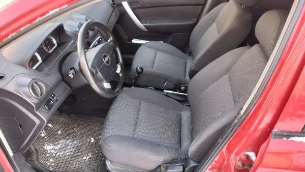 Продам недорого живой авео,08г. Родной пробег 155т. Км. Двс1.5, 8кл. Сборка корея. Полная комплектация. Некрашен. Негнилой. Есть дефекты по кузову, крутонуло прошлой зимой. На хорошем, безотказном ходу. Стоит без дела, езжу на другом авто. Переоформ обязателен, я хозяин. Авео продается с новыми кузовными деталями+оба нов. Радиаторы, +к-т нов. Зим. Резины на титанах. Новый дорогой акб. За все 250т. Руб. Донецк. Калин.9493575668
📞 Звоните: +7(949)3575668 - фотография - 2