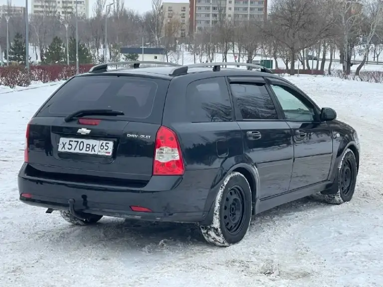 Продам chevrolet lacetti
Год выпуска 2008
Цвет черный
Пробег 207,518
Обьем 1.6

Состояние отличное
Вложений абсолютно не каких не требует

Двигатель коробка ходовая на 5+

Двигатель масло не ест не дымит
Тяга отличная

Коробка не хрустит не выбивает все скоростя включаются как по маслу

Ходовая отличная не стучит не гремит дорогу держит отлично

Дно пороги стаканы аланджероны не гнилые дыр нет

Салон чистый ухоженный не прокурен

Комплектация хорошая
Кондиционер
2 Стеклоподъемника
Эур
Абс
2 Подушки безопасности
Хорошая музыка с блютуз
Новая зимняя резина pirelii

По документам все кристально чисто штрафов ограничений нет

Цена 467,000₽
Разумный торг

Место осмотра мариуполь
Номер для связи +79491007492

Номер для смс +79620026211 - фотография - 6