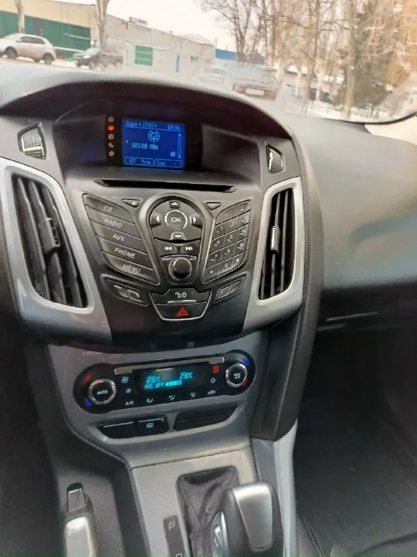 Продам ford фокус 2012 год 180000 т. Пробег родной. Коробка автомат. Мотор 1.6 работает ровно без нареканий. Максимальная комплектация. Вин номер всё читается хорошо подогрева климат итд всё работает каждая кнопка каждая функция. Расскажу всё по телефону писать много можно цена 870т. Р торг мин+79494495585
📞 Звоните: +7(949)4495585 - фотография - 4