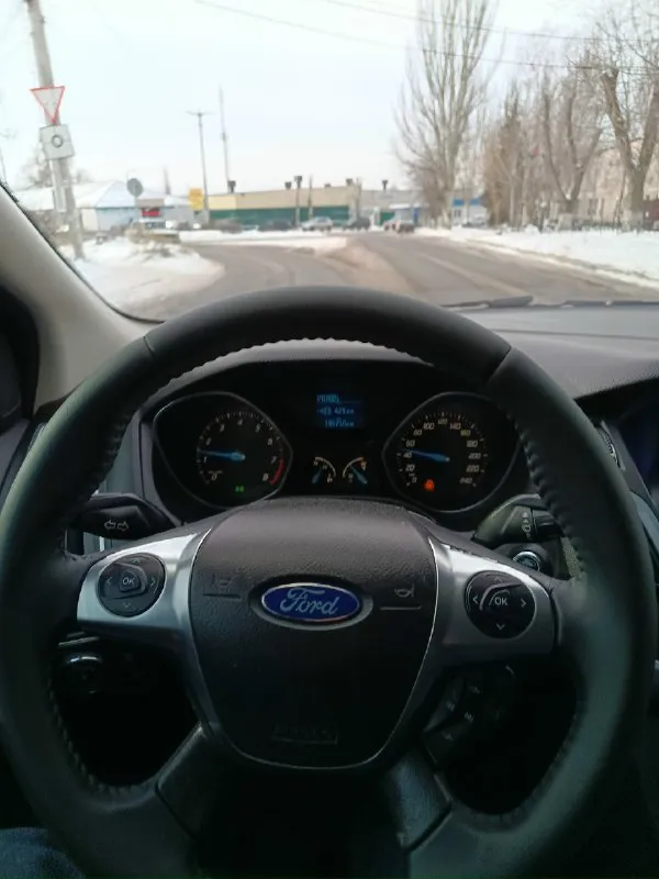 Продам ford фокус 2012 год 180000 т. Пробег родной. Коробка автомат. Мотор 1.6 работает ровно без нареканий. Максимальная комплектация. Вин номер всё читается хорошо подогрева климат итд всё работает каждая кнопка каждая функция. Расскажу всё по телефону писать много можно цена 870т. Р торг мин+79494495585
📞 Звоните: +7(949)4495585 - фотография - 6