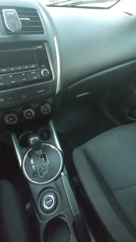 Mitsubishi outlander sport (asx) г. Луганск
2.0L 4wd ‼️2014 год.
Подключаемый полный привод
Двигатель 2.0, 150л. С
Кондиционер, птф, гур
Сигнализация с автозапуском
Подогрев зеркал
Курсовая устойчивость, круиз-контроль, abs, мультируль, камера заднего вида, управление на руле.
Салон в идеальном состоянии. Коврики delform(оригинальные также в наличии)
Технически исправный
Двигатель и коробка полностью обслужены(установлены оригинальные запчасти), пробег 165тыс. Миль
Зимня резина в комплекте
Масло менялось каждые 7 тыс. Км. ‼️ один хозяин по птс‼️
Безопасность в целости.
Всё работает.
+79591083015
📞 Звоните: +7(959)1083015 - фотография - 5