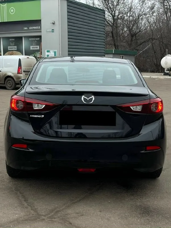 Mazda 3 (bm) 2013 года выпуска (куплена в 2014) двигатель - 1.6 at владельцы - 2 физ. Лица за все время родной пробег - 144.000 км автомобиль в заводском окрасе техника в идеальном состоянии. Ходовая без стуков и всего прочего, мотор на отлично, коробка работает шикарно. Заказ наряды на обслуживание имеются. Стоит сигнализация starline s96v2 c gps с автозапуском и приложением на телефоне, с возможностью удаленно заводить, глушить, открывать и тд. Стоит хорошая музыка, устанавливали в студии звука «медведь» с подключением сабвуфера и доп динамиков в штатные места. +7(949)380-42-08 цена: 1.200.000₽
📞 Звоните: +7(949)3804208 - фотография - 4