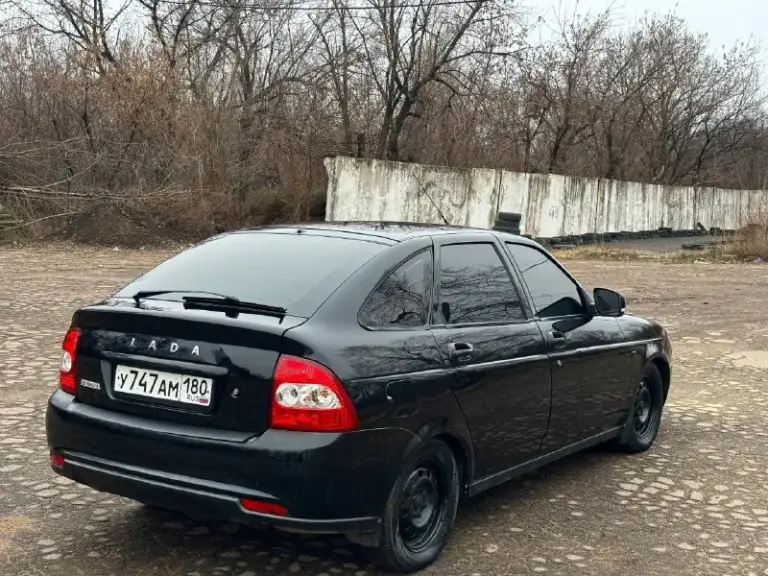 Срочно ❗ цена на черную молодежную приору в хорошем состоянии снижена 410 000 руб продам приору 2011 года автомобиль в хорошем состоянии, по кузову рыжиков и гнили нет! В красивом чёрном цвете - космос🚀 вид имеет собирает много взглядов🔥 бампера приора 2, дверные карты приора 2, центральная консоль приора 2 с рабочим кондиционером! Днище всё что нужно было поварено и полностью обработано! Ходовая вся исправна, стойки ss20, пружины -70(заводские отдам тоже) двигатель и коробка без нареканий автомобиль обесшумленный свет очень хороший led лампы и led туманки стоит хорошая музыка две пары 20 динамиков, усилитель, магнитола процессорная салон чистый и опрятный цена 410 000 руб +7 949 448 01 64
📞 Звоните: +7(949)4480164 - фотография - 4