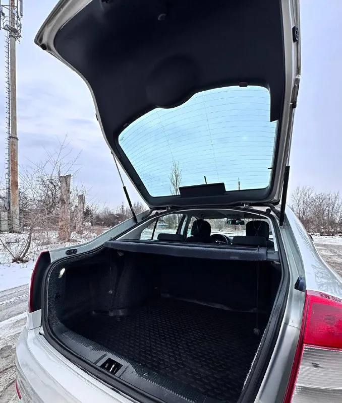 💎 Skoda octavia 2012 — 1.6 at, идеальное состояние
🔹 Двигатель и трансмиссия
• Надёжный бензиновый двигатель 1.6
• Настоящий автомат, работает мягко
• Регулярное обслуживание
🔹 Состояние
Автомобиль в безупречном состоянии — технически и внешне.
Без дтп, салон ухоженный.
Без вложений, сел и поехал.
🔹 История
• Всё время в одной семье
• Кристально чистая история
• Не использовался в такси и коммерции
• Хозяйский автомобиль
🔹 Обслуживание
• Обслуживание у официального дилера
• Подтверждённая сервисная история
• Сервисная книжка в наличии
🔹 Комплектация и опции
• Кондиционер
• Дорогая охранная система
• Автозапуск
• Качественная камера
С очень богатой мультимедией
• Хорошая аудиосистема
•И много другово
• Всё работает
• 3 Оригинальных ключа
🔹 Дополнительно
• Новая зимняя резина
📄 Документы
• Полный порядок, без ограничений
🎁 Цена: 945 000 руб. 💰
📞 +7 949 563-98-77
📞 +7 949 449-59-51
Реальному покупателю — адекватный торг у капота. (обмен с вашей доплатой) - фотография - 9