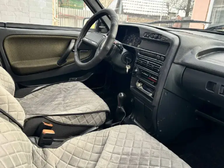Продам ваз samara 2115 2008 года выпуска в идеальном состоянии!
Гаражное хранение.
Двигатель 1.6 8клапанная
Пробег:125.000.км родной 100%
1 Хозяин за все время эксплуатации, птс оригинал.
По документам кристально чистая!
Техническое состояние автомобиля без вложений от слово совсем. Двигатель не троит, не дымит, масло не берет. Коробка переключается плавно, без хрустов и выбиваний. Ходовая часть отрабатывает на 5+, уверенный ход.
Кузов в отличном состоянии, без рыжиков, гнили и дырок. Вся геометрия кузова в идеальном состоянии!дно, стаканы, лонжероны в отличном состоянии, без дтп, не крашена.
Электрика полностью в рабочем состоянии, все включается, моргает.
Продажа по дкп или полное переоформление в мэро.
Цена:395.000р (торг реальному покупателю!)
Г. Донецк
Все подробности по номеру телефона!
Номер:+79496935850
Номер:+79495644736
📲 Tg: grisha
📞 Звоните: +7(949)6935850 - фотография - 7