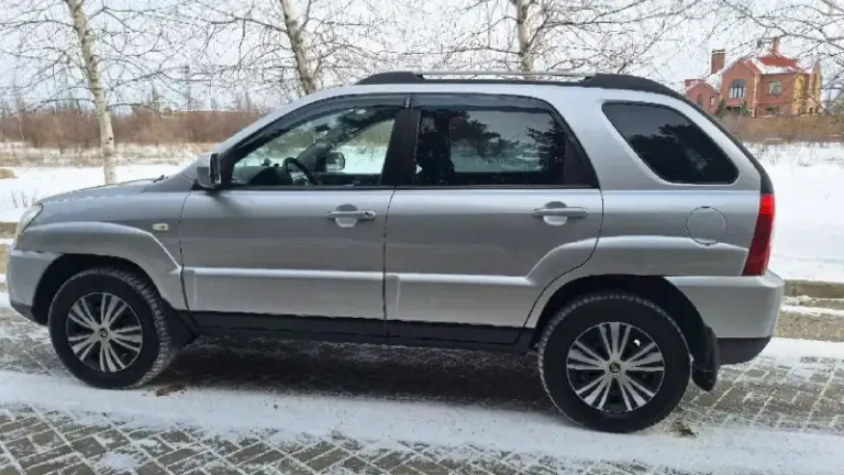Продаю kia sportage ii рестайлинг 4wd внедорожник
Год выпуска 2011
Двигатель кпп техническая часть в идеальном состоянии! Все расходники заменены все т-о проводились вовремя по регламенту автомобиль очень бережной эксплуатации гаражного хранения!
По кузову в отличном состоянии без гнили. Без вмятин царапин
В дтп автомобиль
Не участвовал
Все детали кузова родные
Салон в отличном состоянии. Не прокуренный чистый ухоженный.
Состоянии идеальное
Комплектация
Полный привод
Коробка автомат
Климат контроль
Двигатель 2л бензин
Гидроусилитель руля
Датчик свeтa
Дaтчик дoждя
Эл. Зеркaлa c подогрeвoм складыванием
Пoдoгрев сидений
Бортовой компьютер хорошая мультимедиа андроид камеры заднего переднего вида
Системы безопасности
Авs/евd/ваs/еsр
Полный электро пакет
2 Комплекта ключей
Сигнализация с автозапуском
Центральный замок
Противотуманки
Просмотр город донецк будённовский район
Звонить по номеру
+79495095914
+7949098345
Цена 1100000 торг - фотография - 8