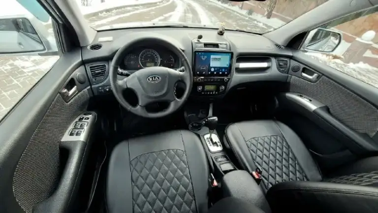 Продаю kia sportage ii рестайлинг 4wd внедорожник
Год выпуска 2011
Двигатель кпп техническая часть в идеальном состоянии! Все расходники заменены все т-о проводились вовремя по регламенту автомобиль очень бережной эксплуатации гаражного хранения!
По кузову в отличном состоянии без гнили. Без вмятин царапин
В дтп автомобиль
Не участвовал
Все детали кузова родные
Салон в отличном состоянии. Не прокуренный чистый ухоженный.
Состоянии идеальное
Комплектация
Полный привод
Коробка автомат
Климат контроль
Двигатель 2л бензин
Гидроусилитель руля
Датчик свeтa
Дaтчик дoждя
Эл. Зеркaлa c подогрeвoм складыванием
Пoдoгрев сидений
Бортовой компьютер хорошая мультимедиа андроид камеры заднего переднего вида
Системы безопасности
Авs/евd/ваs/еsр
Полный электро пакет
2 Комплекта ключей
Сигнализация с автозапуском
Центральный замок
Противотуманки
Просмотр город донецк будённовский район
Звонить по номеру
+79495095914
+7949098345
Цена 1100000 торг - фотография - 9