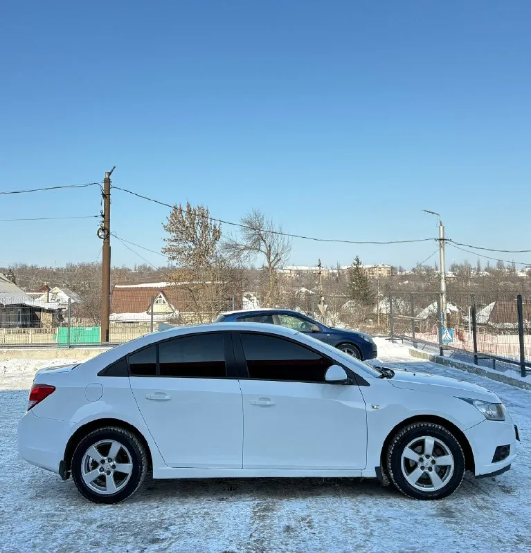 Chevrolet cruze 1.8 автомат 2012г chevrolet круз 2 хозяина✅ птс оригинал, ✅ без дтп !✅ не такси !✅ весь в родной краске ✅100% ✅автотека, и толщиномер, это подтверждает 👍 можете проверять без проблем, кому надо скину видео с толщиномером ✅пробег 214т км. Двигатель обслужен грм, помпу, прокладки, теплообменник, меняли 10 т км назад, двигатель в отличном состоянии! Не дымит ! Не троит ! Масло не расходует ! Коробка в отличном состоянии! Без пинков ! Без рывков ! И прочего, ходовая в идеальном состоянии! Нечего не стучит, не гремит, не шумит ! Отрабатывает правильно мягко как должна, любые проверки в любом авто сервисе за ваш счет приветствуется без проблем ✅✅ кузов в отличном состоянии. Без рыжиков !! Без жучков ! Без гнили !!! Без вздутий краски ! И прочего ! Кузов в полном порядке✅ 2 комплекта резины сейчас на зимней шипованный резине куплена в этом году ! И летняя тоже свежая комплект с машиной, 2 ключа сигнализации с автозапуском стар-лайн, комплектация отличная, датчи
📞 Звоните: +7(949)6643082 - фотография - 7
