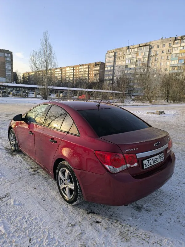 Chevrolet cruze 1.6 2010 🚘 530.000₽💰
- Двигатель f16d3. Мкпп
- Пробег 207862
- Есть моменты по лкп (видно по фото)
- На ходу каждый день.
- 10 Тыс. Назад была замена грм с помпой.
- Новые передние, задние стойки, сайлентблоки рычагов, троса ручника.
- Android магнитола, камера заднего вида, wi-fi, bluetooth, aux, 2 слота под сим-карты, навигация.
- Доки в порядке собственник.
+79495032393 Или tg
Осмотр макеевка.
Торг у капота. - фотография - 2