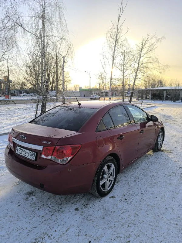 Chevrolet cruze 1.6 2010 🚘 530.000₽💰
- Двигатель f16d3. Мкпп
- Пробег 207862
- Есть моменты по лкп (видно по фото)
- На ходу каждый день.
- 10 Тыс. Назад была замена грм с помпой.
- Новые передние, задние стойки, сайлентблоки рычагов, троса ручника.
- Android магнитола, камера заднего вида, wi-fi, bluetooth, aux, 2 слота под сим-карты, навигация.
- Доки в порядке собственник.
+79495032393 Или tg
Осмотр макеевка.
Торг у капота. - фотография - 3