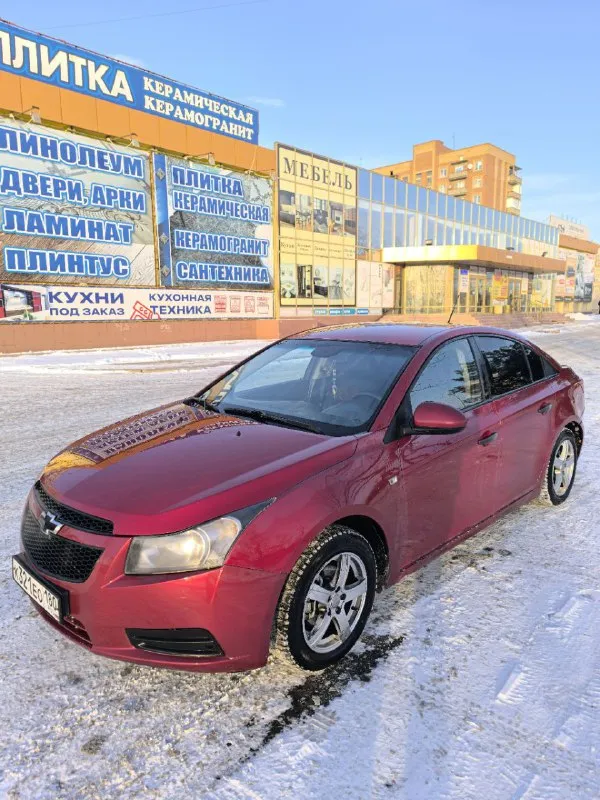 Chevrolet cruze 1.6 2010 🚘 530.000₽💰
- Двигатель f16d3. Мкпп
- Пробег 207862
- Есть моменты по лкп (видно по фото)
- На ходу каждый день.
- 10 Тыс. Назад была замена грм с помпой.
- Новые передние, задние стойки, сайлентблоки рычагов, троса ручника.
- Android магнитола, камера заднего вида, wi-fi, bluetooth, aux, 2 слота под сим-карты, навигация.
- Доки в порядке собственник.
+79495032393 Или tg
Осмотр макеевка.
Торг у капота. - фотография - 4
