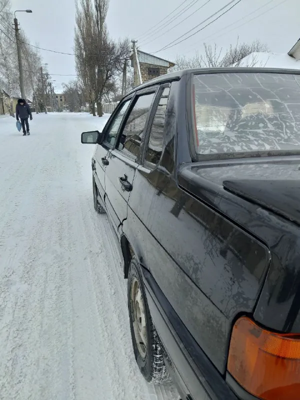 Продам ваз 2115
2006 Года выпуска.
В очень хорошем состоянии
Дно, пороги, лонжероны в отличном состоянии, стаканы тоже!
Гнили и ржавчины нет, даже намёка!
, Коробка-без нареканий.
Салон чистый
Ничего не скрипит и не стучит.
Хорошая музыка
Недавно пройдено большое то.
Масло, фильтры, антифриз и т. Д
Документы в порядке, готова к оформлению.
Авто без вложений! Сел и поехал!
Цена 285т. Рублей, торг присутствует
Осмотр г. Харцызск
По всем вопросам по
+79495613953
+79493717768
Номерах whatsapp, telegram
📞 Звоните: +7(949)5613953 - фотография - 4