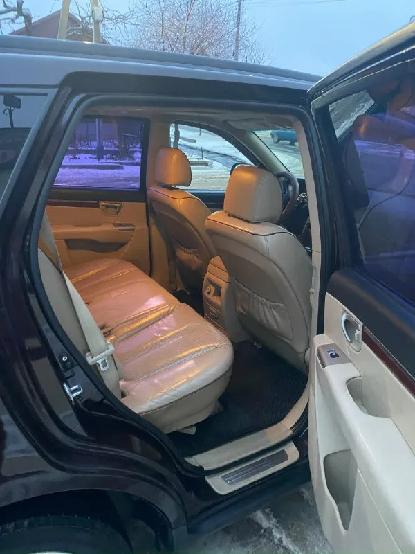Продам hyundai санта фе 2 2008года дорест (7 мест) мотор2.7 механика, полный привод стоит газ евро 4 вписан в техпаспорт вместе с фаркопом срочная продажа от собственника звоните по всем существующим вопросам+79494574041
📞 Звоните: +7(949)4574041 - фотография - 8