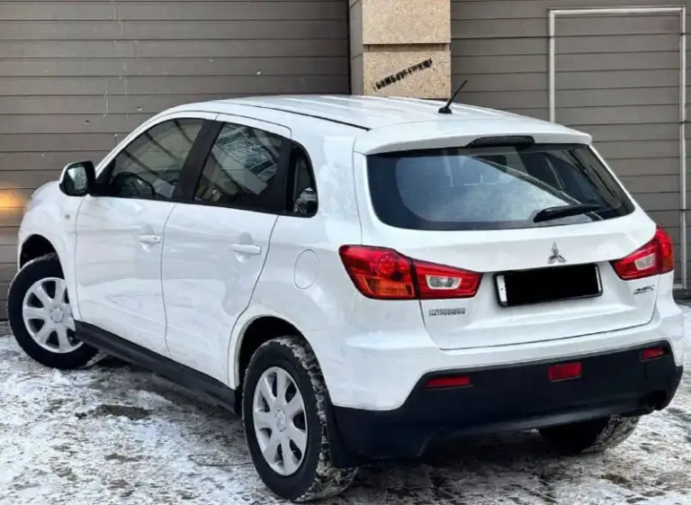 Mitsubishi asx рейсталенг
Год выпуска:2013
Объём :1.6.л. С-117
Кпп механическая
Родной пробег:127.000 км
Один собственник

Авто в родном окрасе, без дтп
Состояние кузова абсолютно без нюансов
Максимально комфортабельный и вместительный салон!
История автомобиля прозрачна и чиста
Куплена для себя и обслуживалась всегда у официального дилера
Технически авто без вложений
Недавно проведено полное то
Автомобиль обслуживался всегда по регламенту, готов на любые проверки!

Комплектация:
Бортовой компьютер,
Подогрев сидений,4 стеклоподъемника, кондиционер, электро зеркала, противотуманные фары, подогрев стекл, электро зеркала,
Abs esp, aux bluetooth, так же много прочего для комфортного вождения

По документам любой вид оформление
Продажа от собственника!

Цена 1.015.000 руб торг

+7(949)-051-41-89

Г. Донецк - фотография - 3