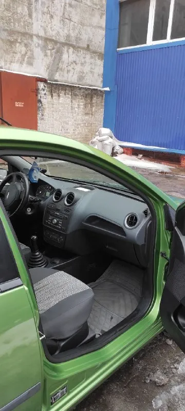 Продам ford fiesta comfort 2007 г.
Двигатель 1,4, бензин
Мкпп (5-ступенчатая)
Пробег 103 тыс
Привод передний
Машина в отличном техническом состоянии. Без дтп.
Один хозяин. Учёт рф
Климат контроль
Мультимедиа
Подогрев лобового и заднего стекла
Электро-зеркала
Электро-стеклоподъемники 2 шт.
2 Комплекта ключей
2 Комплекта колес+резина(лето - титаны)
Авто в донецке
Цена 580000р
По вопросам: +79493274609
📲 Tg: екатерина
📞 Звоните: +7(949)3274609 - фотография - 9