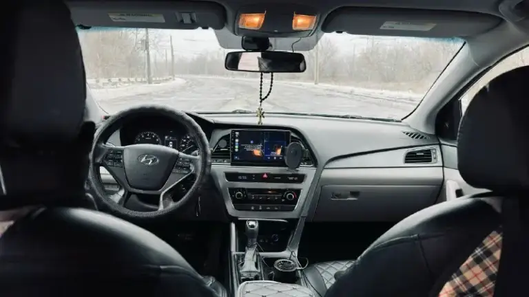 Автор: 🚀 покоритель дорог: hyundai sonata 2014 года выпуска. Главные козыри: ✔ хорошая история: один хозяин с момента покупки, все то по регламенту. Чеки о проведенных работах на руках. ✔ идеальное техническое состояние: двигатель и коробка передач работают безупречно, как часы. Никаких проблем. ✔ безаварийная красота: лкп в хорошем состоянии, без скрытых повреждений и ржавчины. Салон чистый, ухоженный, без потертостей и запахов. ✔ комплектация: кондиционер, обогрев боковых зеркал, мультимедиа с apple carplay/android auto, камера заднего вида, датчики давления шин. · год выпуска: конец 2014 года · пробег: 121 тыс миль · двигатель: 2.4 л (188 л. С. ), бензин · кпп: автомат · привод: передний · цвет: серый хамелеон · цена: 1 650 000 руб. (торг только при осмотре уместен). Жду вашего звонка! Серьезным покупателям — осмотр на любом сто по вашему желанию. Номер для связи +79493254376 ( телеграм, феникс). . ???наш телеграм канал [ бесплатное размещение за репост??? Правила соо
📞 Звоните: +7(949)3254376 - фотография - 7