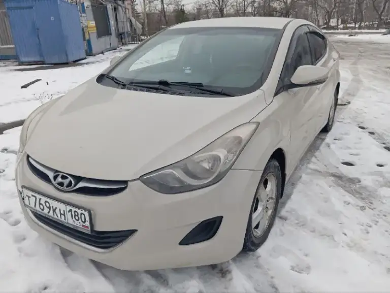 Продам автомобиль хундай элантра.2012 год выпуска. Двигатель 1.6.бензин/газ. Евро 4.зарегистрирован. Коробка автомат. Авто покупалось у официалов. Авто. Без нареканий. Двигатель, ходовая часть, салон в отличном состоянии. Резина зима на литьё. Зеленая автотека. Без дтп. Цена 1070 тыс рублей. Небольшой торг. Документы в полном порядке. Постояный учёт. 180.авто в мариуполе. Телефон+79495247211 - фотография - 4
