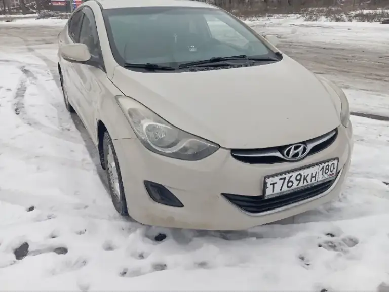 Продам автомобиль хундай элантра.2012 год выпуска. Двигатель 1.6.бензин/газ. Евро 4.зарегистрирован. Коробка автомат. Авто покупалось у официалов. Авто. Без нареканий. Двигатель, ходовая часть, салон в отличном состоянии. Резина зима на литьё. Зеленая автотека. Без дтп. Цена 1070 тыс рублей. Небольшой торг. Документы в полном порядке. Постояный учёт. 180.авто в мариуполе. Телефон+79495247211 - фотография - 5