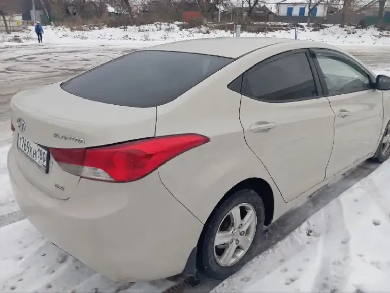 Продам автомобиль хундай элантра.2012 год выпуска. Двигатель 1.6.бензин/газ. Евро 4.зарегистрирован. Коробка автомат. Авто покупалось у официалов. Авто. Без нареканий. Двигатель, ходовая часть, салон в отличном состоянии. Резина зима на литьё. Зеленая автотека. Без дтп. Цена 1070 тыс рублей. Небольшой торг. Документы в полном порядке. Постояный учёт. 180.авто в мариуполе. Телефон+79495247211 - фотография - 6
