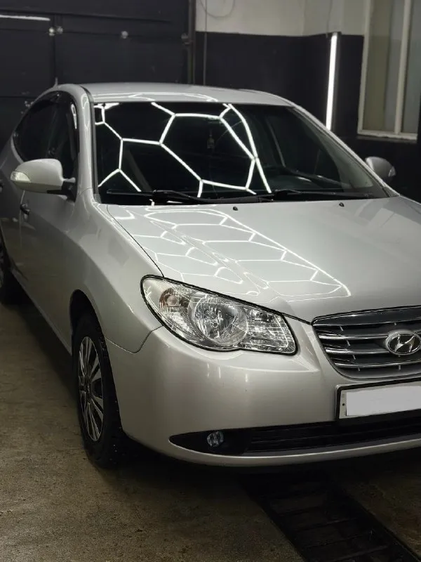 Hyundai elantra hd 2011 года
Автомобиль в хорошем техническом состоянии.
Один хозяин, вся в родном окрасе, пробег 205.000км родного!
Комплектация:
-Кондиционер (обслужен недавно);
-Подогревы сидений;
-Установлена мультимедийная система (android) с bluetooth, навигацией и т. Д. ;
-Музыка по штату с пищалками;
-Удобные сидения с поддержкой;
-4 Стеклоподъёмника, электро регулировка зеркал;
-Эур, abs и т. Д.
Двигатель 1.6 (122лс. ), цепной! Очень простой и надежный. Масла не расходует, едет бодро. Коробка полноценный автомат, поменяна 2 тыс. Км назад на совершенно новую, еще 6 месяцев на гарантии! Не путать с контрактной!
Имеется два комплекта колес зима и лето(на дисках) в хорошем состоянии.
Фары и кузовные детали все в родне, имеется притёртость на заднем левом крыле, на ход не влияет. На протяжении всей эксплуатации сиденья находились в чехлах.
Машина семейная, за последнее время была перебрана задняя ходовая часть, а именно замена всех сайлентблоков, обслужен кондиционер
📞 Звоните: +7(959)1912709 - фотография - 5