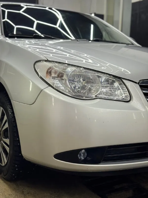 Hyundai elantra hd 2011 года
Автомобиль в хорошем техническом состоянии.
Один хозяин, вся в родном окрасе, пробег 205.000км родного!
Комплектация:
-Кондиционер (обслужен недавно);
-Подогревы сидений;
-Установлена мультимедийная система (android) с bluetooth, навигацией и т. Д. ;
-Музыка по штату с пищалками;
-Удобные сидения с поддержкой;
-4 Стеклоподъёмника, электро регулировка зеркал;
-Эур, abs и т. Д.
Двигатель 1.6 (122лс. ), цепной! Очень простой и надежный. Масла не расходует, едет бодро. Коробка полноценный автомат, поменяна 2 тыс. Км назад на совершенно новую, еще 6 месяцев на гарантии! Не путать с контрактной!
Имеется два комплекта колес зима и лето(на дисках) в хорошем состоянии.
Фары и кузовные детали все в родне, имеется притёртость на заднем левом крыле, на ход не влияет. На протяжении всей эксплуатации сиденья находились в чехлах.
Машина семейная, за последнее время была перебрана задняя ходовая часть, а именно замена всех сайлентблоков, обслужен кондиционер
📞 Звоните: +7(959)1912709 - фотография - 6