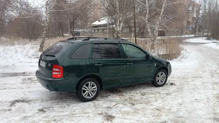 Skoda fabia 2004г. В хорошем состоянии. 1,4л. 225000т. Км. Едет бодро, не дымит. По ходовой в порядке. Новый радиатор. Перебрана рулевая рейка. Кондицинер работает, новый испаритель. Потолок перетянут. Андроид магнитола. Музыка новая. Двигатель работает ровно, тянет отлично. Коробка мягкая, не выбивает. Два комплекта резины. Два комплекта дисков (литье и железо). Чистая, опрятная. В машине не курили. Езжу каждый день. Документы на меня. Оформление в мрэо без проблем. 530000р. Торг у капота. +79498618265
📞 Звоните: +7(949)8618265 - фотография - 6