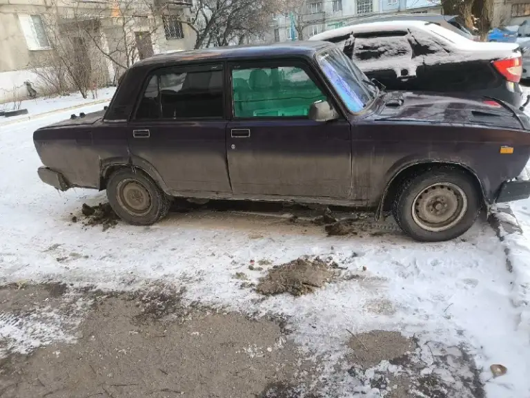 Продам или обменяю, ваз2107 96 год, машина каждый день на ходу не гнилая, зимняя резина, двигатель на отлично, газ, бензин. + 79494127633. Цена 150000.торг
📞 Звоните: +7(949)4127633 - фотография - 3