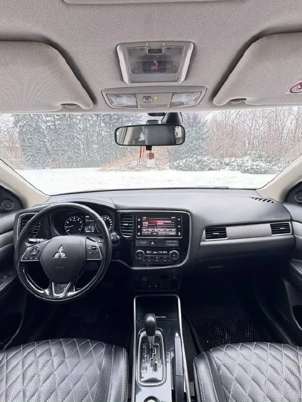 Продаю отличный японский кроссовер mitsubishi outlander, 3 рестайлинг. Автомобиль очень надёжный, вместительный, комфортный, идеален для семьи с детьми и для дальних путешествий. За время эксплуатации 2 собственника, в дтп не участвовал. Весь в родном окрасе, кроме заднего крыла, была небольшая притертость. За машиной ухаживал, масло в двигателе менял каждые 8 тыс, в вариаторе каждые 40тыс. Запчасти оригинал или очень хороший аналог! Состояние кузова, салона, двигателя, акпп, полного привода - всё в идеале! В машине есть всё для комфортной езды: полный привод с блокировкой, круиз контроль, климат контроль, кожаный салон, камера заднего вида, датчики света и дождя. Документы кристально чистые, птс оригинал. Вообщем хорошая машина без подводных камней. Звоните, пишите. Рассмотрю обмен на другой автомобиль. Донецк макеевка цена 2 250 000р +7949 639 50 32 андрей
📞 Звоните: +7(949)6395032 - фотография - 6