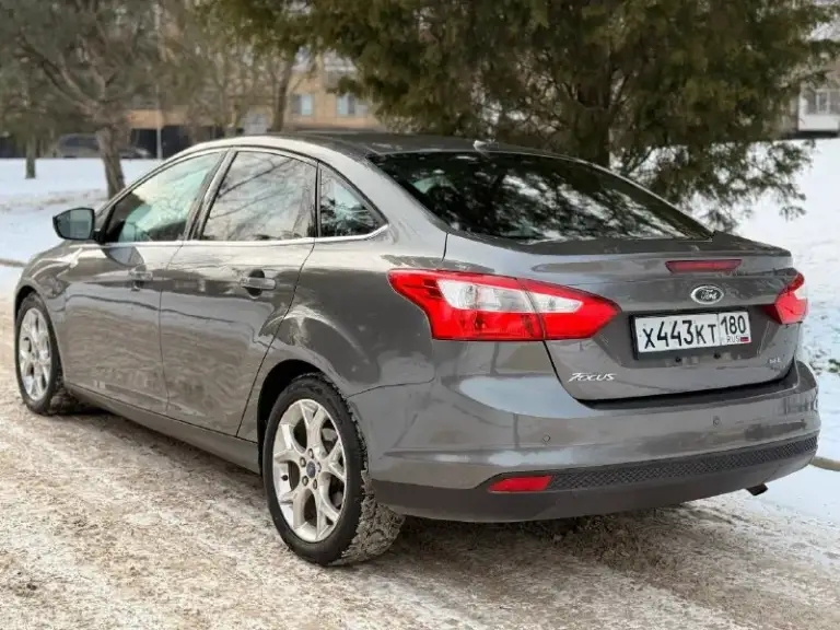 Г. Донецк +7 (949) 082-55-17 продам ford focus 3 2012 год 🔥 комплектация sel 🔥 мотор 2.0 156 лс 🔥 пробег 230.00 🔥 автотека зеленая 🍏 акпп автомат 🔥 возможен обмен 🍏 автомобиль в идеальном состоянии, 2 собственника 🔥 очень редкая комплектация sel которая шла на рынок usa 🔥 кожаные сиденье с электрорегулировками🔥 заводская акустическая система со встроеным саббуфером - фотография - 2