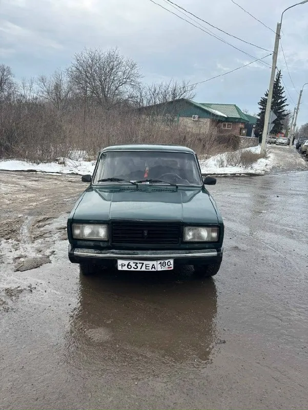Продам ваз 2107 я собственник учёт 180 регион год: 2007 инжектор мотор: нива 1.7 после капиталки проехал 4 тыщи едет очень бодро ходовая: на 4 не стучит но нужно прокачать тормоза коробка: 5 ступка без хруста салон опрятный - везде чехлы, руль приора, 2 передних эл. Стеклоподьем, багажник в шумке, резина зима р14 на новых штампах музыка простая но нужна магнитола электрика: на 4 нужно по мелочи подделать на езду не влияет по кузову все хорошо только правая арка, видно на фото машиной владею пол года за это время много чего поменял машина требует небольших вложений + отдам усилиную ходовку: рычаги, тяги, задние стопы в стиле audi и тд. Цена: 140 тел +794940404701 телеграмм +79494854748 енакиево
📞 Звоните: +7(949)4040470 - фотография - 2